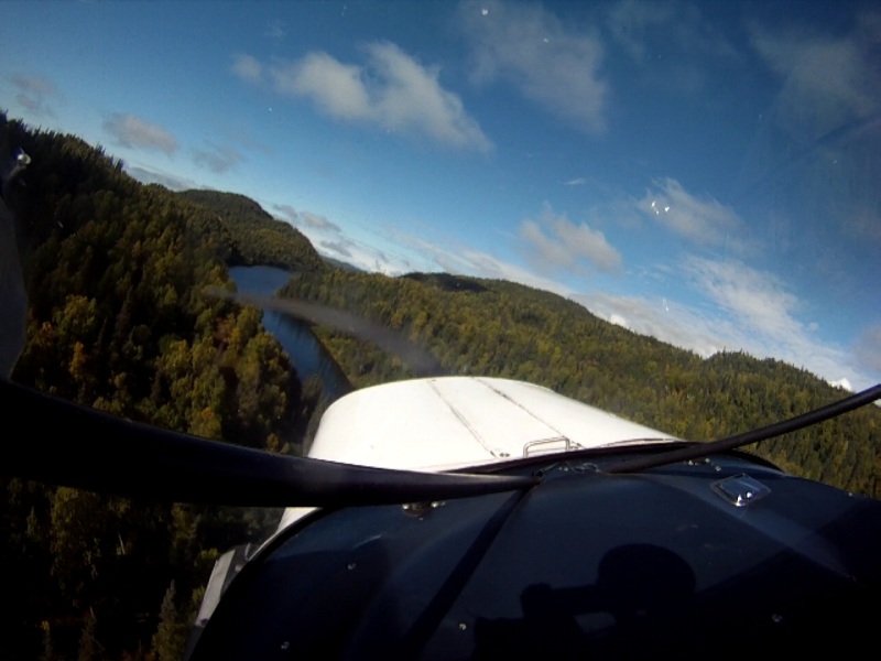mountain_lake_landing_talkeetna_mountains_sm800.jpg