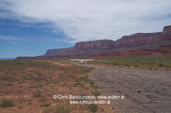 Marble_canyon_airstrip3_sm.jpg