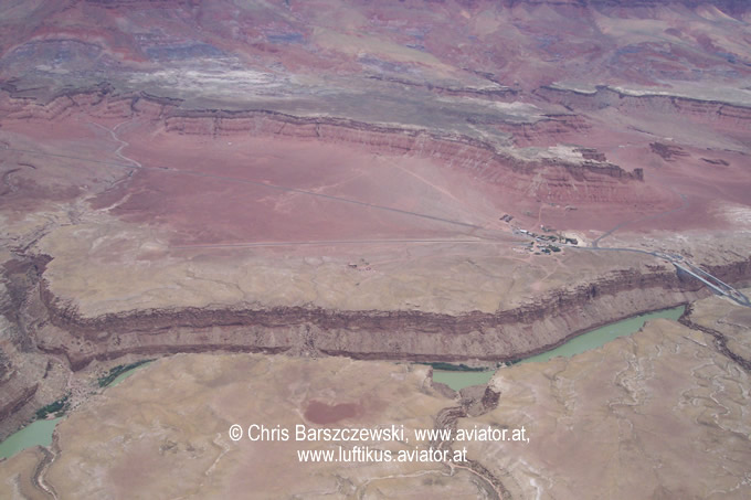 Marble_canyon_airstrip_sm.jpg