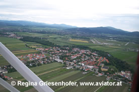 Anflug auf die Piste 31, kurz nach dem Meldepunkt Echo