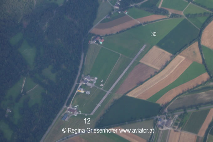 Flugplatz Lienz Nikolsdorf, Blick Richtung Piste 12