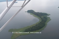 Masurische Seen aus der Luft - Insel auf dem Dobskie See
