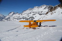 Schweiz, Luftaufnahmen, Gletscherflug, Gletscherlandung, Alpenflug, Gebirgsfliegerei, Gebirgsflug, Mountain flying, Piper Cub, Hans Fuchs, Flugchronik, Ski-Flugzeug, Ski plane, Kanderfirn